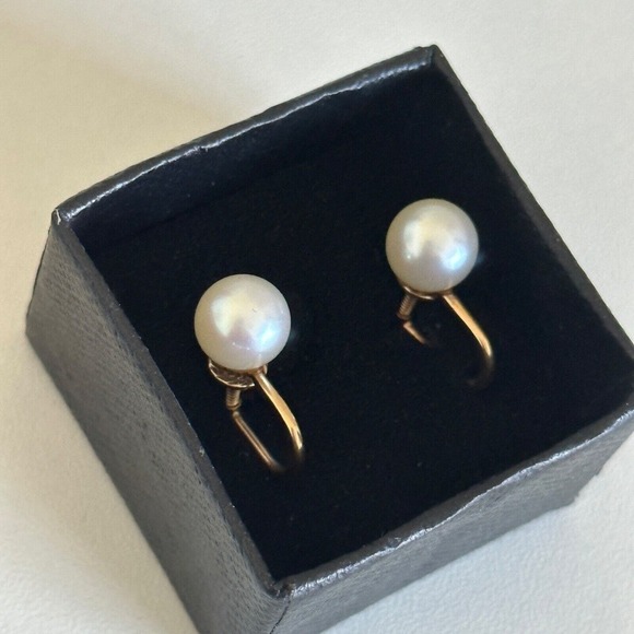 14K Solid Yellow Gold Genuine 7.5MM Pearl Vintage Screw Back Ladies Earrings - Picture 8 of 9